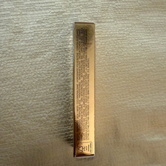 Yves Saint Laurent Touche Éclat High Cover Concealer - Gold & Black - Picture 5 of 6